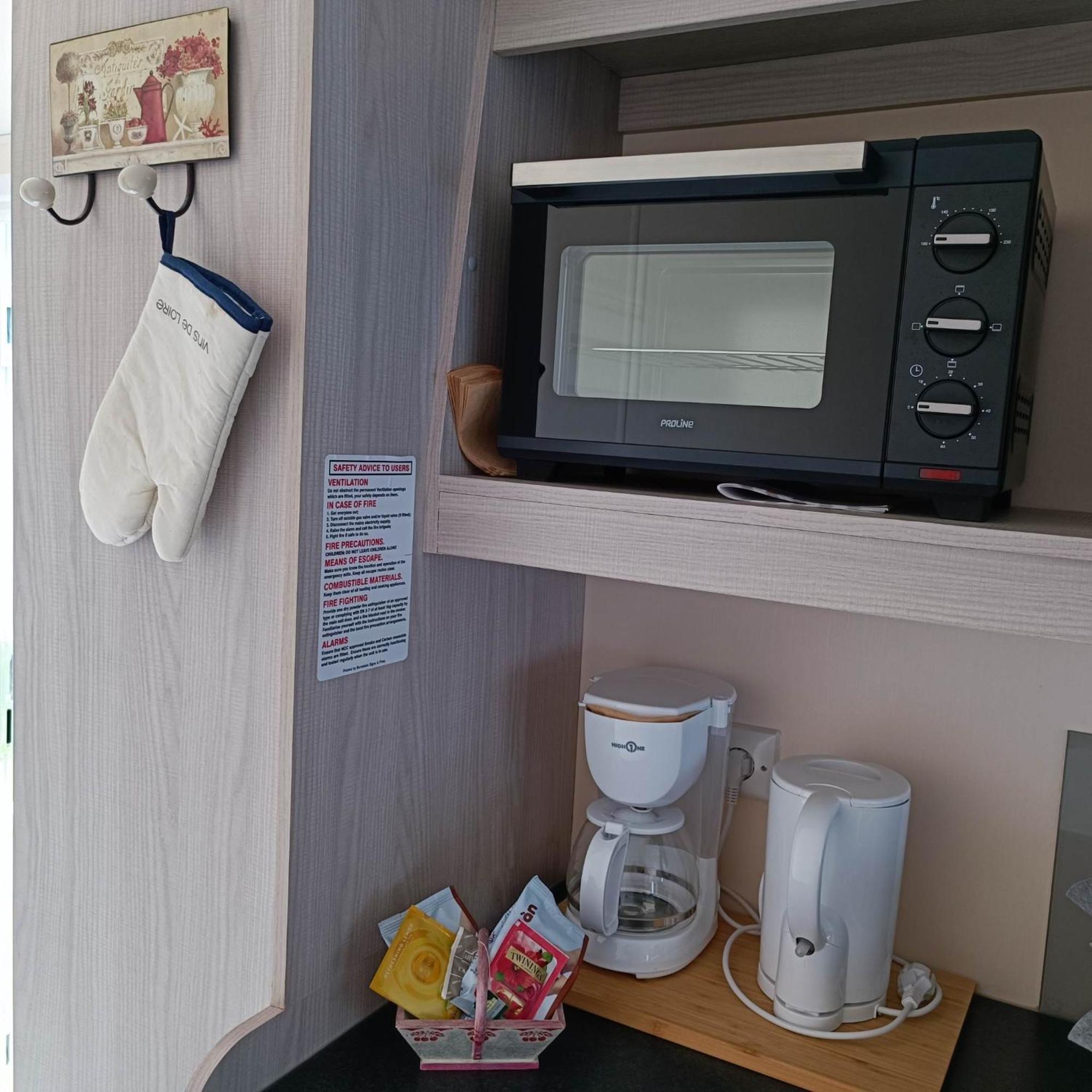 מידלקרק Caravan Aan Zee Arnani מראה חיצוני תמונה